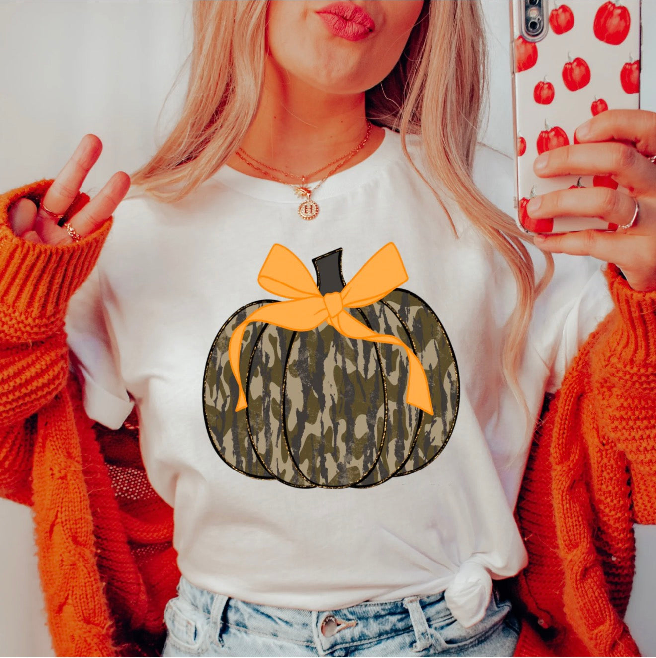 Beige | Off White| T-Shirt| Fall| Camo Pumpkin & Bow! coquette| Thanksgiving | Halloween