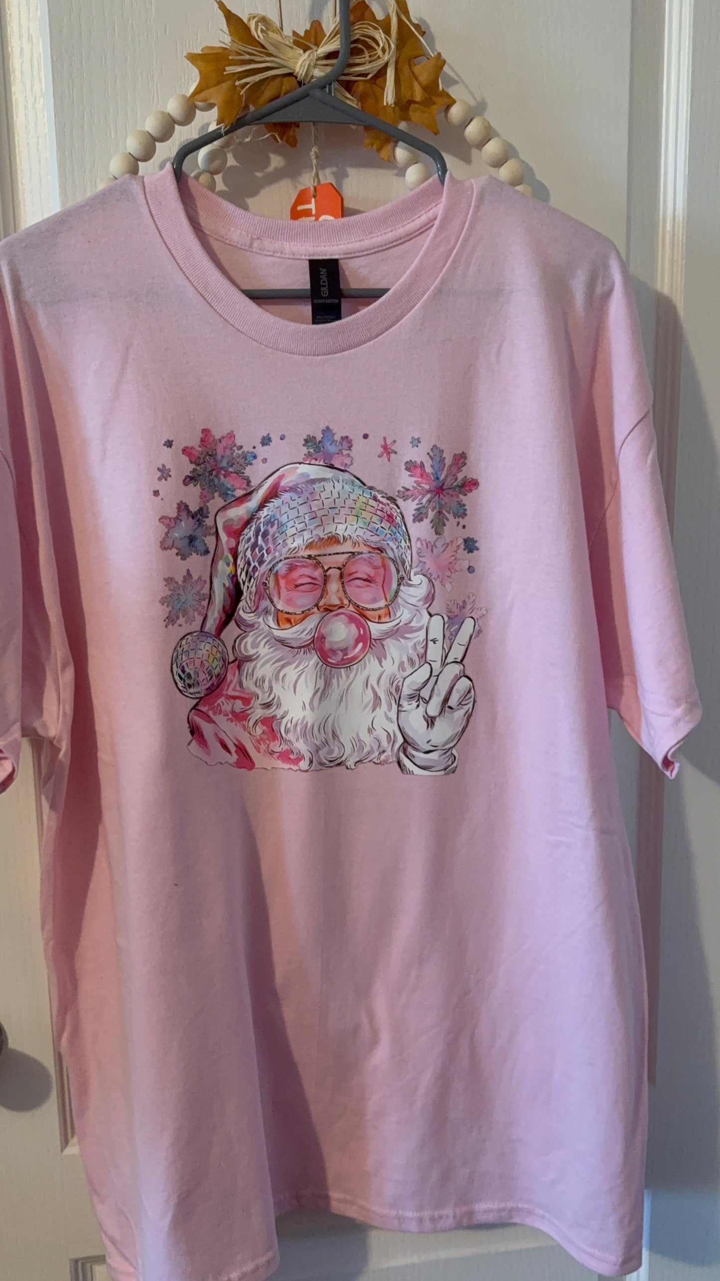Santa T-Shirt Bubble - Light Pink Shirt